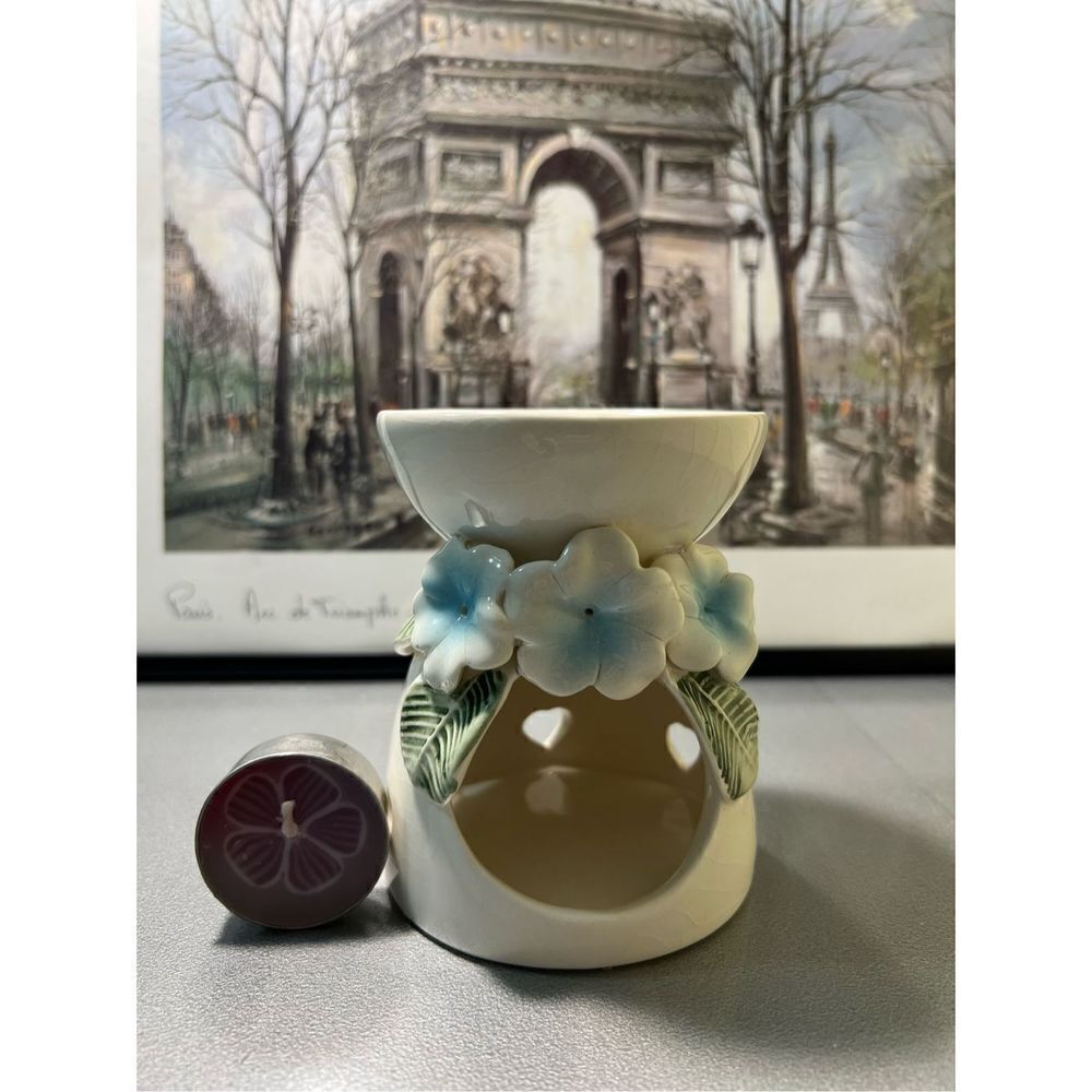 Blue Hibiscus Ceramic Wax Warmer - NWOT‎